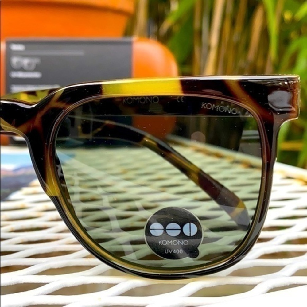 KOMONO Riviera Green Tortoise Sunglasses NEW - Picture 4 of 16